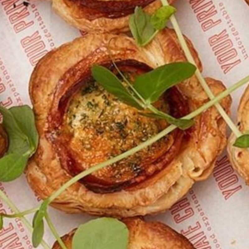 Large Bacon & Egg Breakfast Tart with Puff Pastry Box Collection (12 pieces) - Image 3