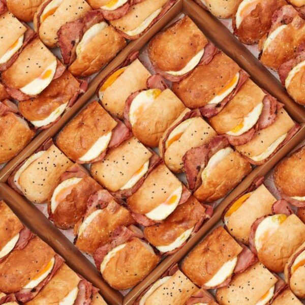 Turkish roll box - Brekky bacon & egg platter