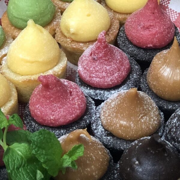 Petit Four Mini Cupcake Tarts ***Contains Nuts