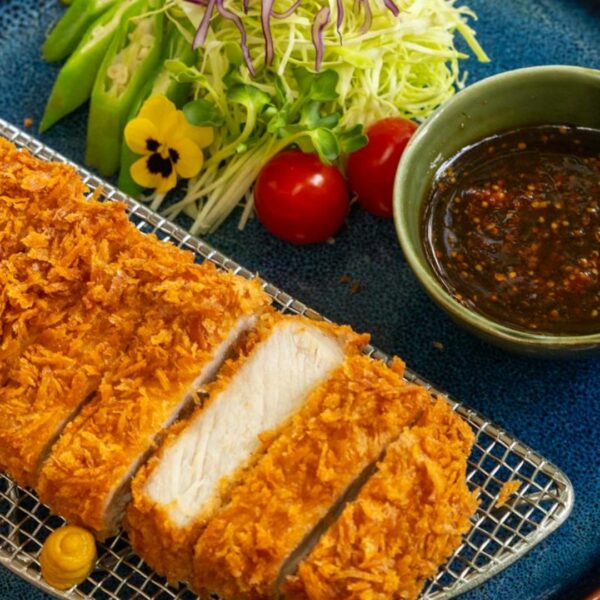 Salad Medium - Chicken Schnitzel Gourmet Slaw