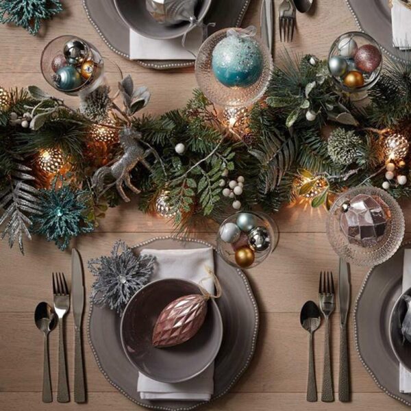 Christmas Gourmet Buffet - Premium Main & Dessert to share