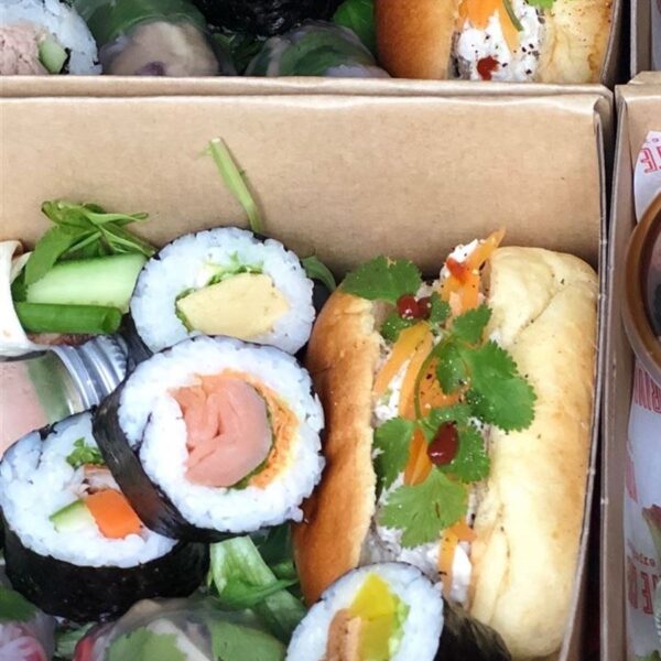 Individual Oriental graze box