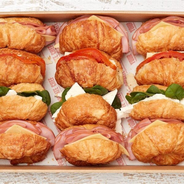 Turkish roll box - Brekky bacon & egg platter (large) (warm)