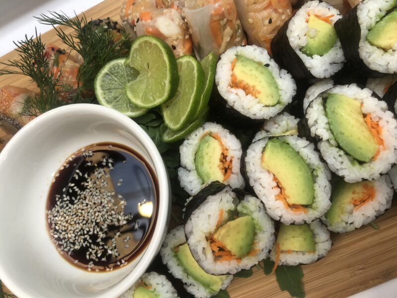 Nori sushi rolls with a mix of chicken, seafood and vegetarian options soy sauce (1 per serve) (df) - Image 2