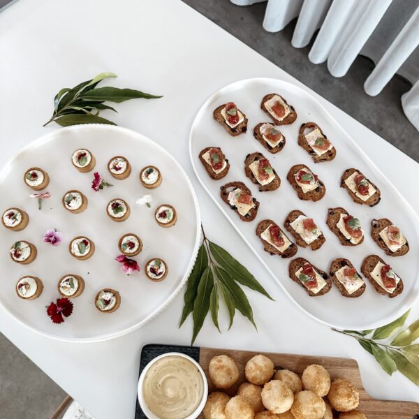 Hot & Cold Signature Cocktail Package. Choose 12 pieces (min 20 guests) (Copy)