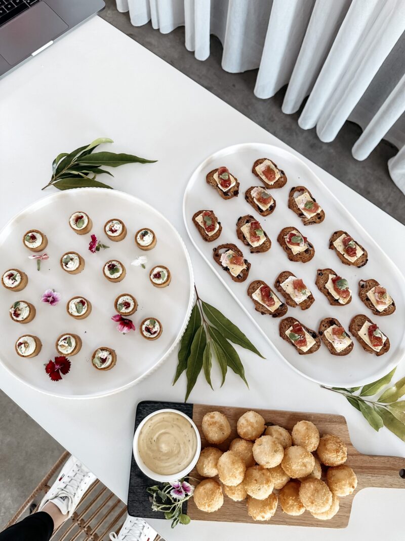 Hot & Cold Signature Cocktail Package. Choose 12 pieces (min 20 guests) (Copy)